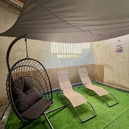 Cosy, Jardin & Jaccuzi Apartamento *